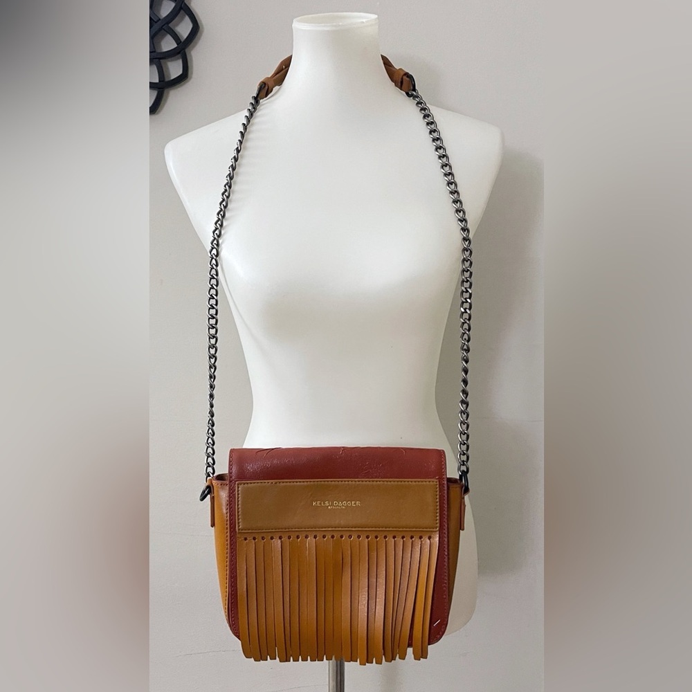 (sold)Kelsi Dagger Fringe Tan Brown Crossbody Bag Boho Festival